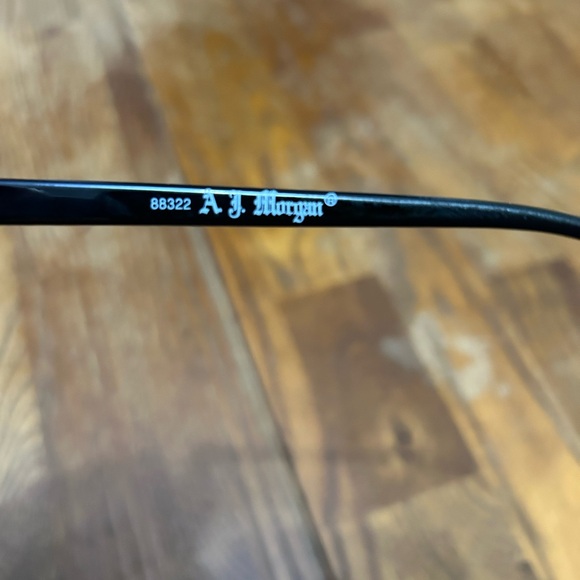 A.J. Morgan Black Cat-Eye Sunglasses. New - Picture 5 of 5